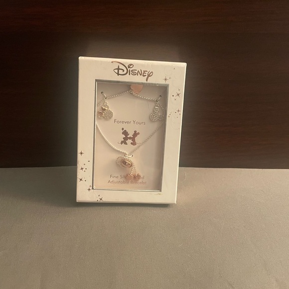 Disney Forever Yours Silver Plated Adjustable Charm Bracelet - Picture 1 of 3